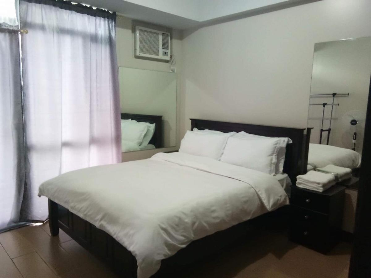 4Q Tower D Manhanttan Heights Cubao Qc Manila Bilik gambar